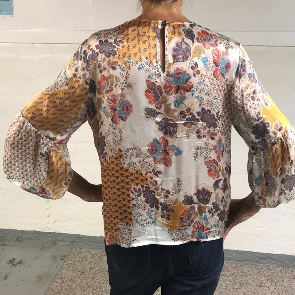 Top - Picture 2 of 3